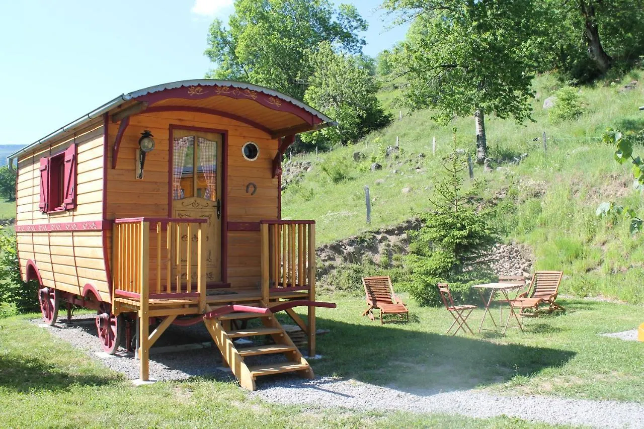 Acabatz De Dintrar Bed & Breakfast Brezons